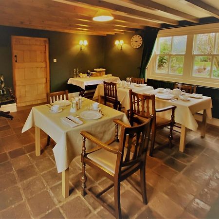 Hollies Farm B&B Wrexham Exterior photo